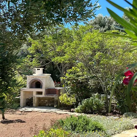 Traditional Trullo With Private Pool Near Вилла