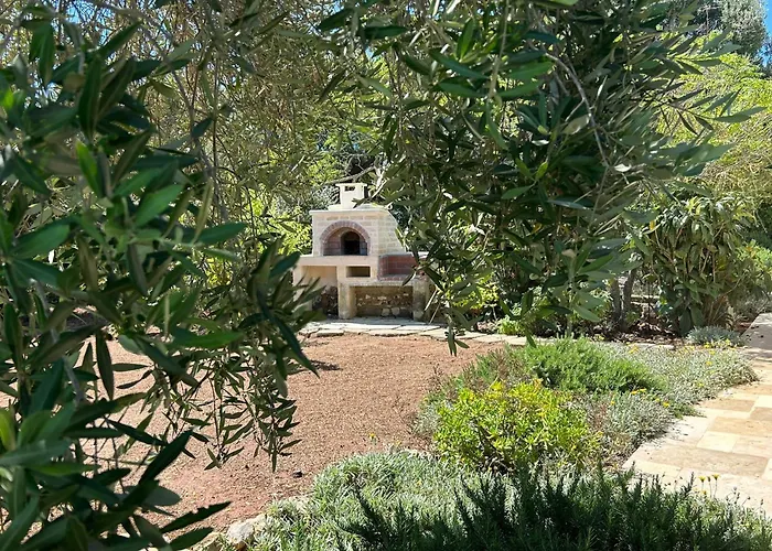 Traditional Trullo With Private Pool Near * Остуни
